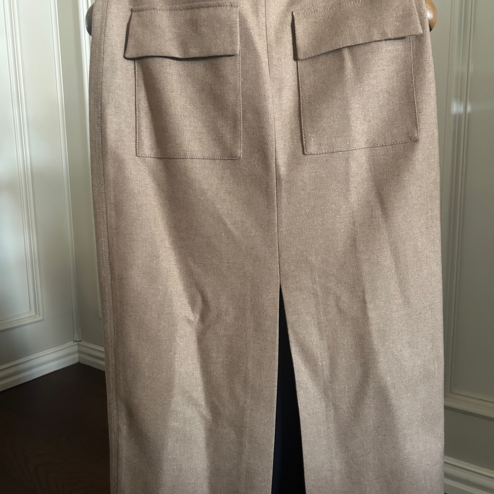 NWOT- Massimo Dutti Tan Pencil Skirt